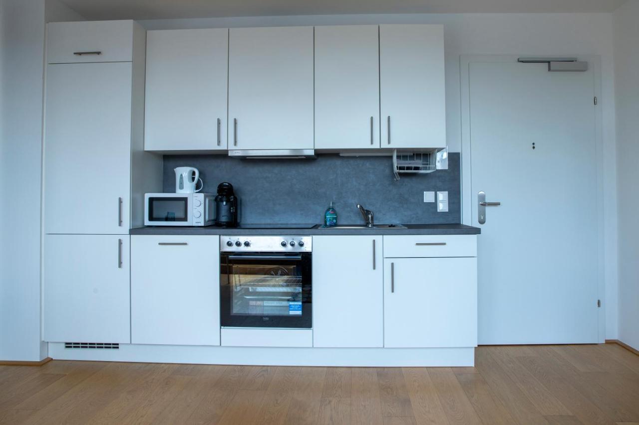 Maureen Lovely 2 Bedroom Unit With Community Pool Bécs Kültér fotó